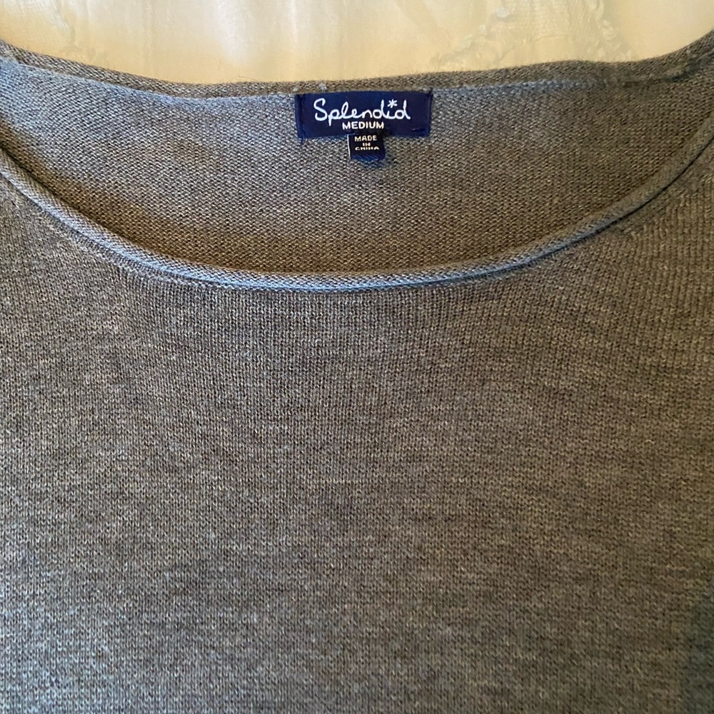 Splendid colour block sweater. - Picture 3 of 5